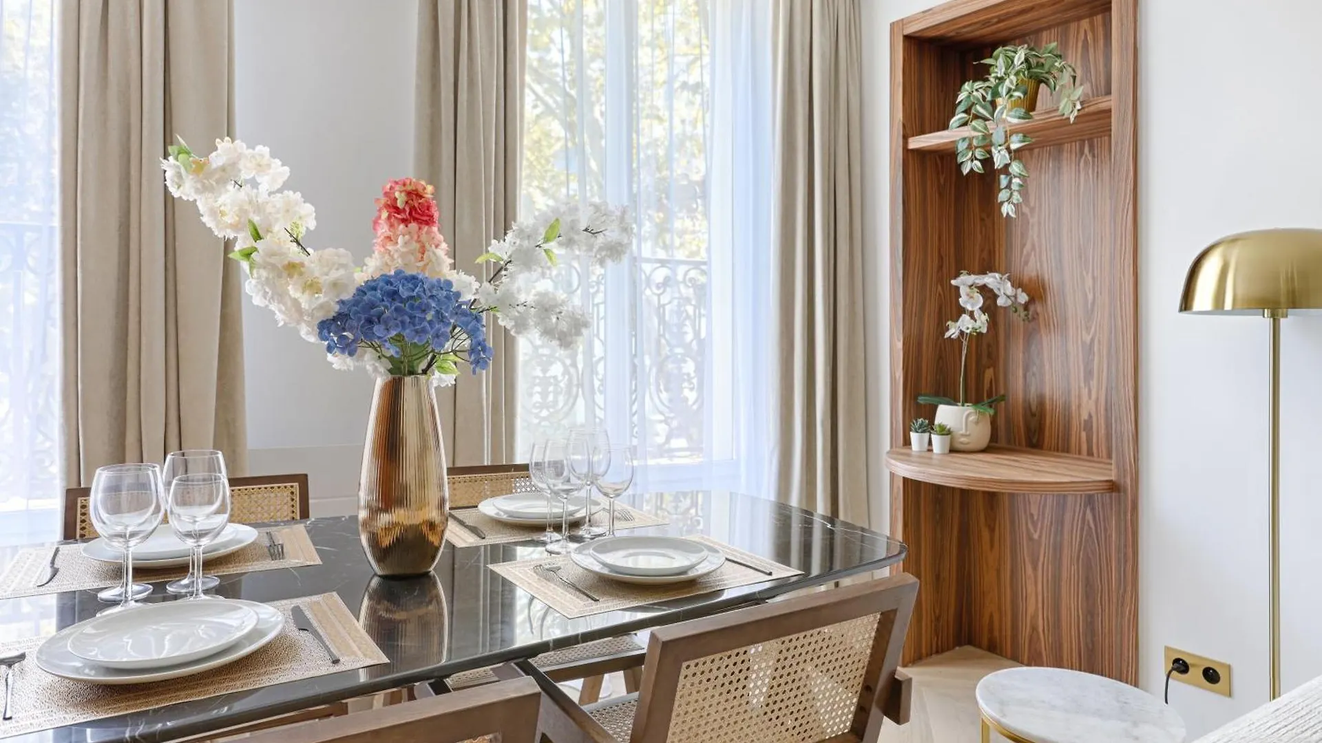Apartment Stunning 2 Bedroom At Montparnasse Paris